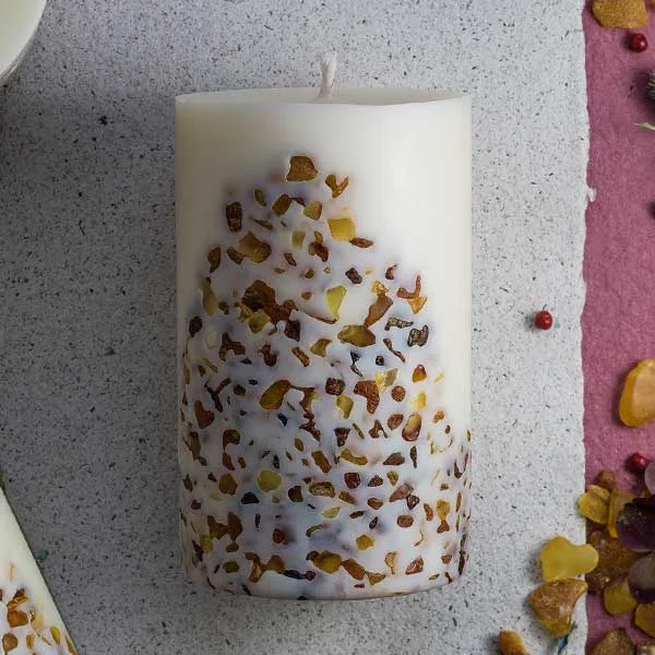 Large Amber Candle with Different Scents