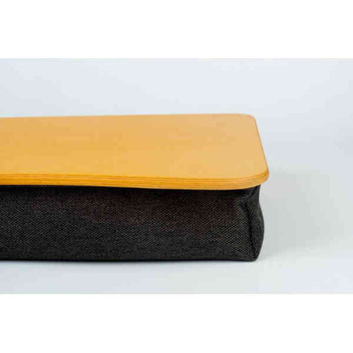 Жёлтый поднос на подушке для ноутбука